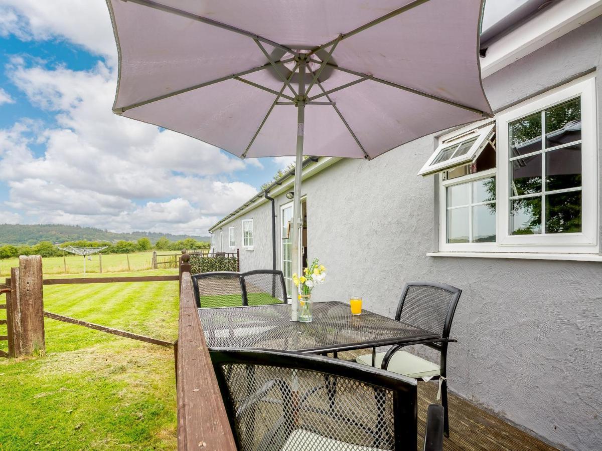 2 Black Horse Cottages Pentraeth Exterior foto